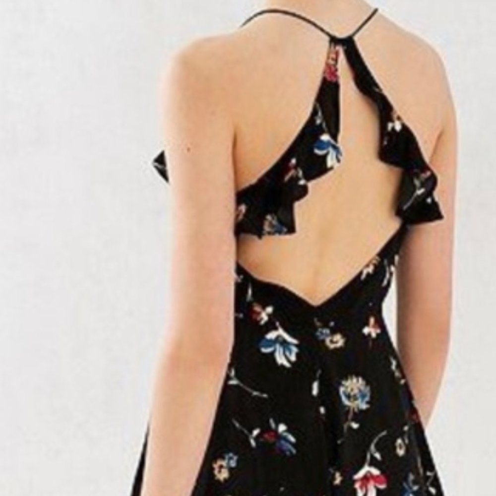 Urban Outfitters Kimchi Blue Black Floral Romper in Size 2